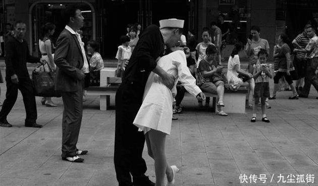 『英国和苏联』二战3巨头合影，罗斯福凭什么能坐中间位置很多人忽略了一点