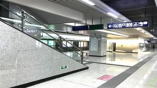  「我国」我国地铁最发达的省会，武汉第三南京第二，广州最为出