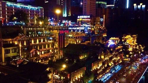 中国“最值得”去的两个城市,外国游客都非常爱!土著:不宰客