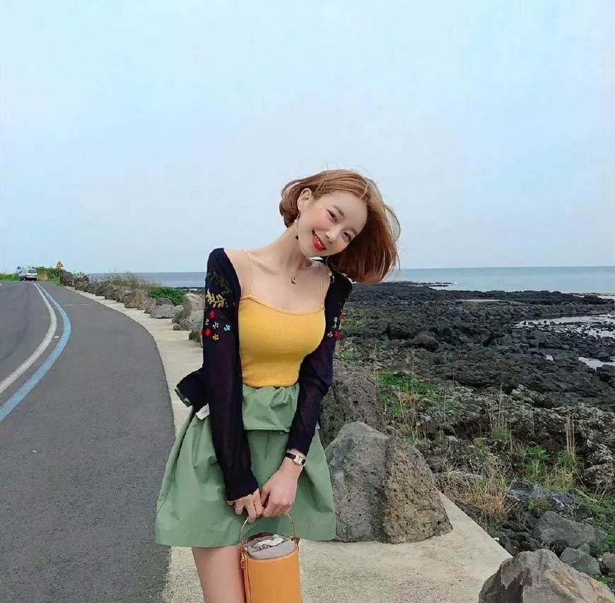 剪短发，显胸大，有图有真相!