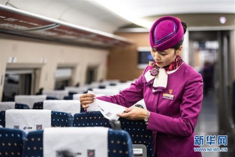  段动车队的热备乘务■探访动车乘务“替补队员”