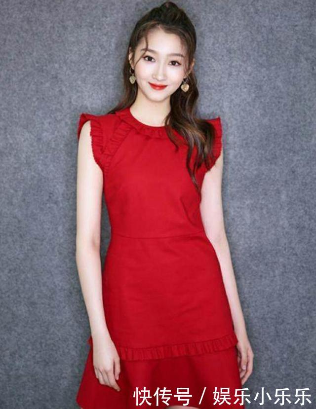 女明星穿红裙：范冰冰霸气，景甜性感，关晓彤不及赵丽颖