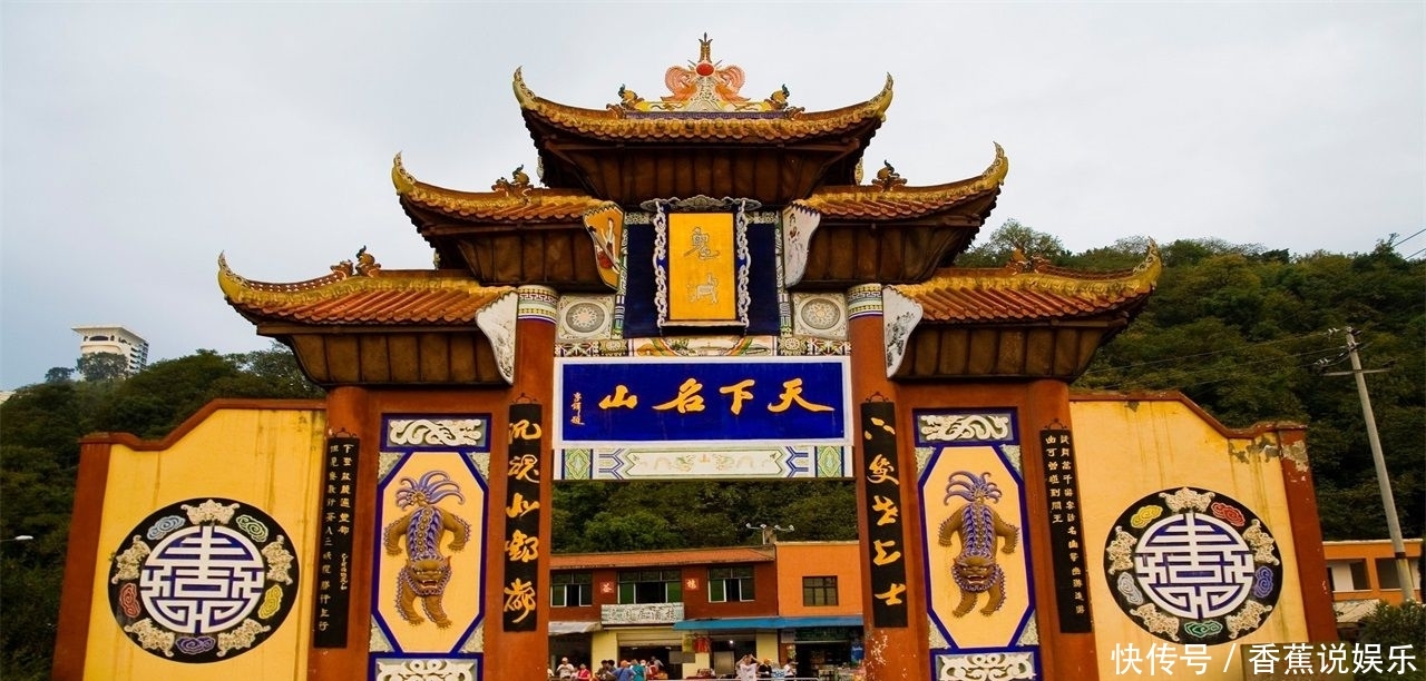 中国最诡异的景区：白天游客人山人海，到晚上就安静得空无一人