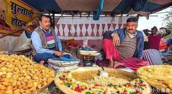 去印度旅游：当看到街边的金黄色大卷饼时不要买！