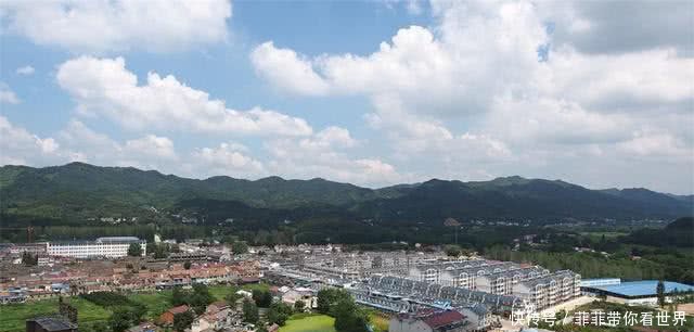 我国房价最昂贵的镇，升学率90%,“母凭子贵”的房价堪比一线城市