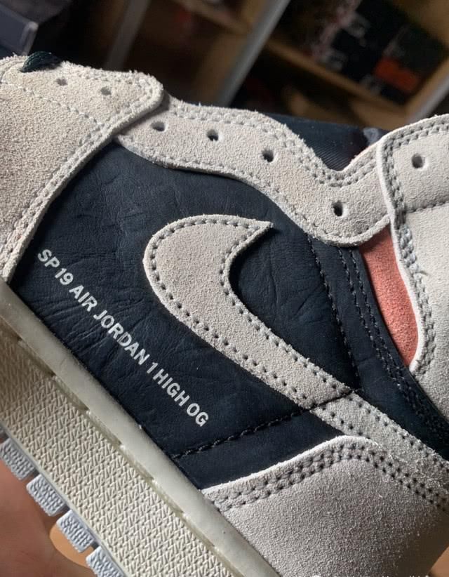  『麂皮』AJ1灰麂皮，开箱测评！