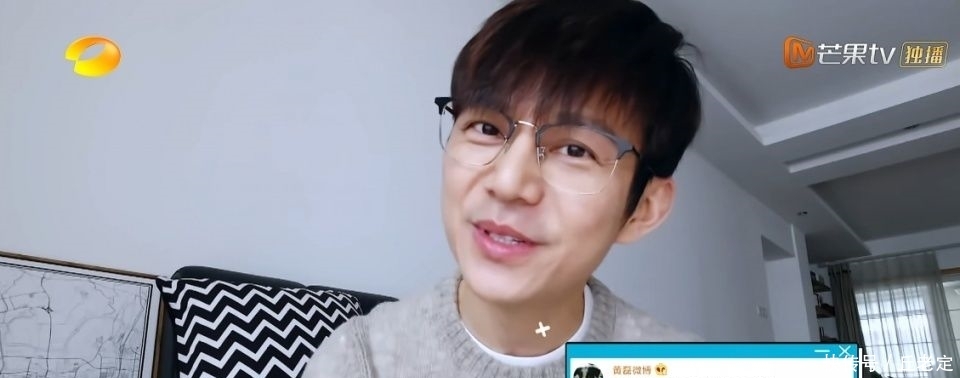 「补救」何炅罕见做错误示范,节目组帮忙补救,他自己的神级救场也很精彩