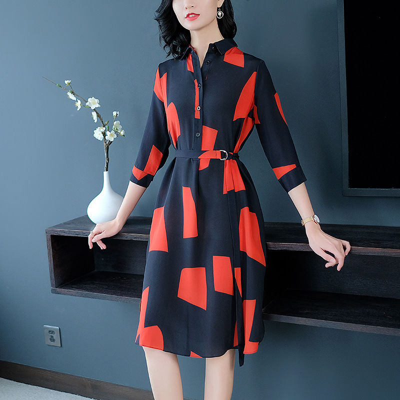 偷偷告诉你!凌晨刚上秋裙，比套装洋气，比旗袍显瘦，关键还不贵