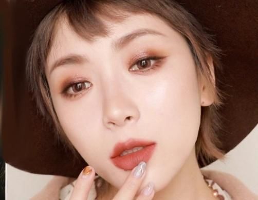  「感觉」女人无论奔几，化淡妆时，把握3个“招数”，妆面精美，轻轻松松冻龄