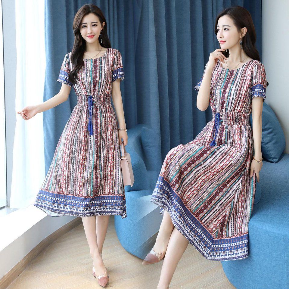 有一种中国风“水墨裙”,特适合6070后女人穿,大方高雅超美嫩