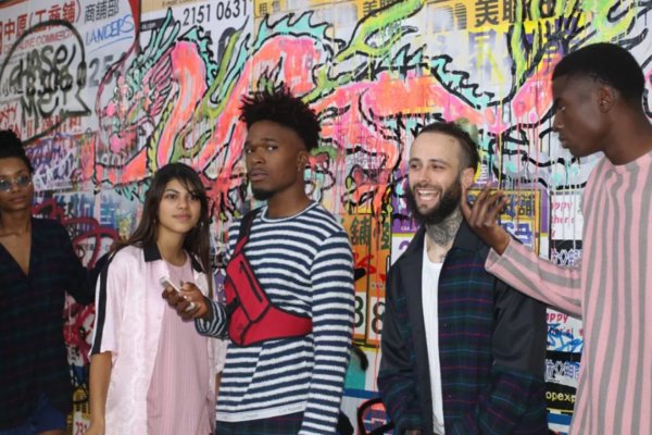 陈冠希在巴黎“摆摊”，用15年时间证明made in China是一种骄傲!