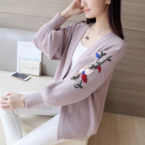 国庆怎么穿吸睛?试试开衫+小吊带，美哭了