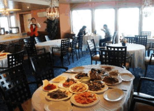 外国游客：浪费食物太可惜！中国游客乘邮轮拿光自助餐，遭到吐槽