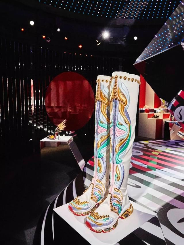 Maison Margiela专治时尚网瘾综合症 Viktor&amp;Rolf 25周年回顾