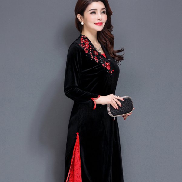 婚宴别穿老式旗袍!推荐几款“大牌”礼服，台下掌声响成一片