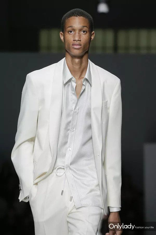 这才是高级职场装的正确打开方式啊!