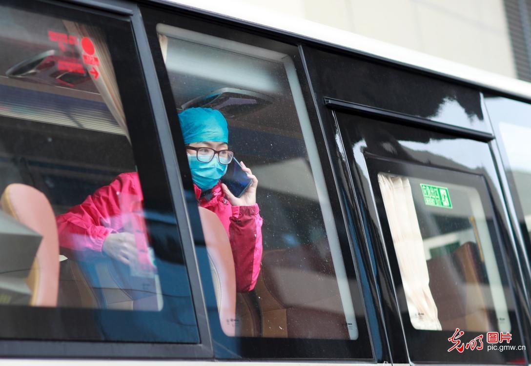  「医务人员奔赴湖北防」江苏泰州医疗队驰援湖北黄石