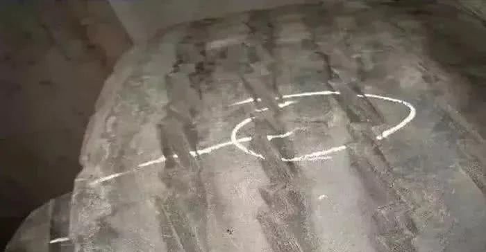 厂家@轮胎出现这些情况,厂家不给予售后三包!