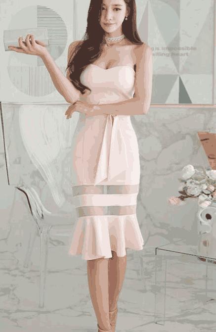 裙子会让你的美更出众, 优雅高挑, 倍显迷人的小蛮腰!