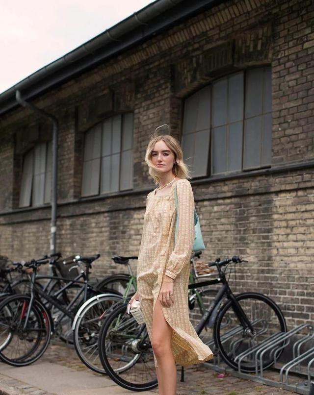  【细吊带】有哪些看起来好看,却很难穿得好看的衣服?