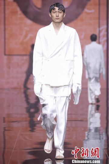 中国时尚大会聚焦时尚产业热点 精彩纷呈