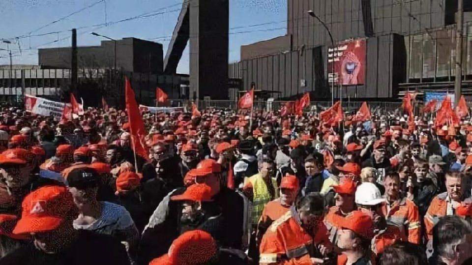 怪事!中美贸易战使美国钢厂大赚特赚!工人却要举行罢工!