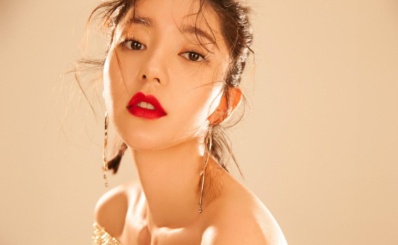 郭雪芙性感美艳时尚写真图片