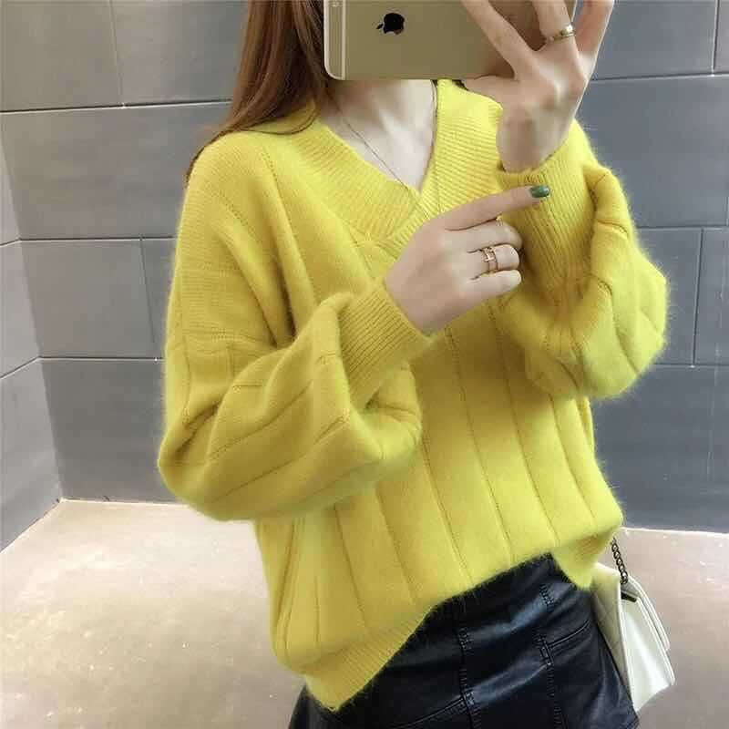 九月后天气渐冷!聪明女人都买了这新潮毛衣，搭配长裤超显嫩