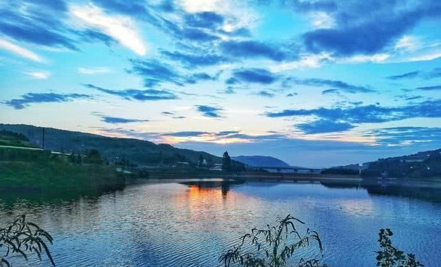 隐藏在云南的浪漫湖泊，因思念一人，便起名“念湖”