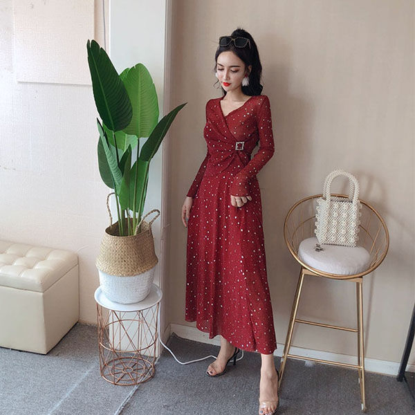 姐姐也太会穿了，这几款包臀裙，款款时髦修身又减龄，超嫩美