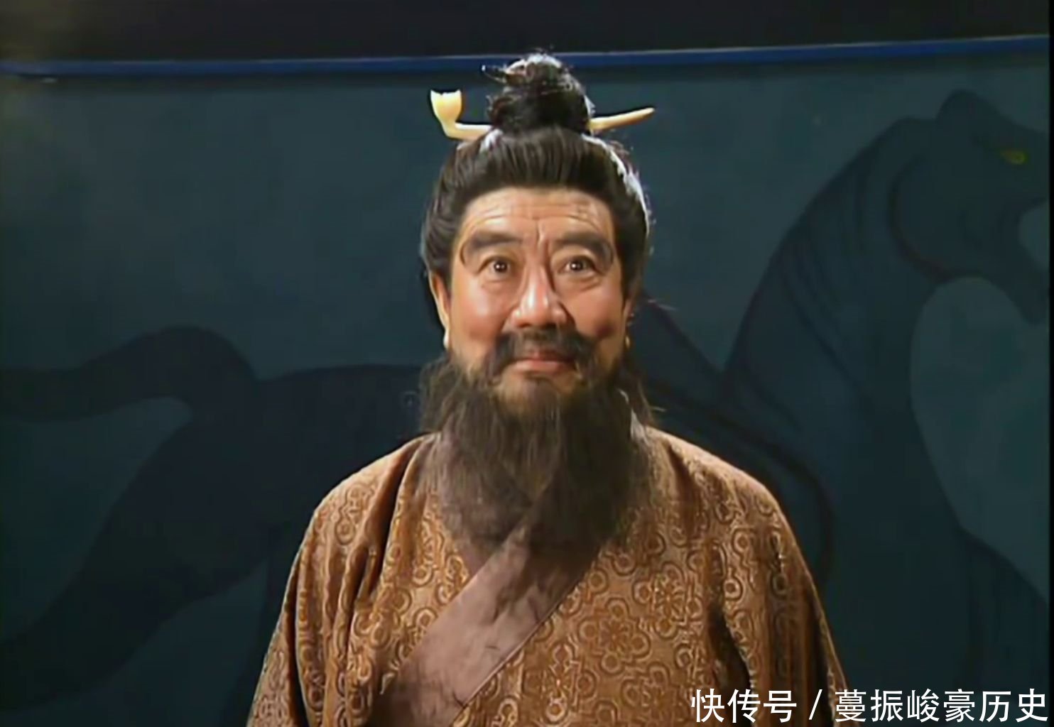 关羽■十八路诸侯讨伐董卓,除了关羽谁还能斩华雄还有这四人