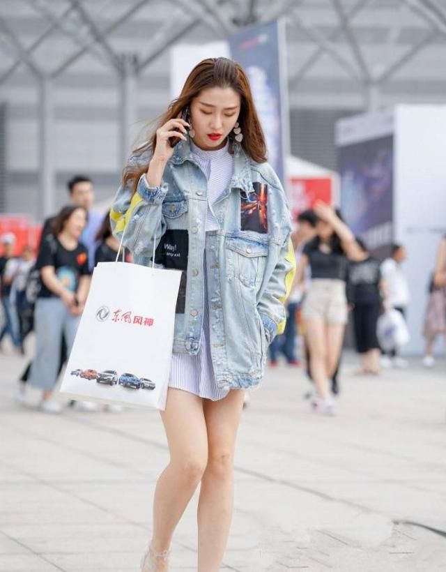  『时髦』超时髦和成熟的小姐姐，一头柔顺的秀发，丝滑和飘逸