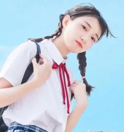  『仙女辫子』女孩小辫子扎法和活泼可爱辫头型！