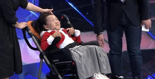  家族：父母给了她生命，她却给了整个家族生命
