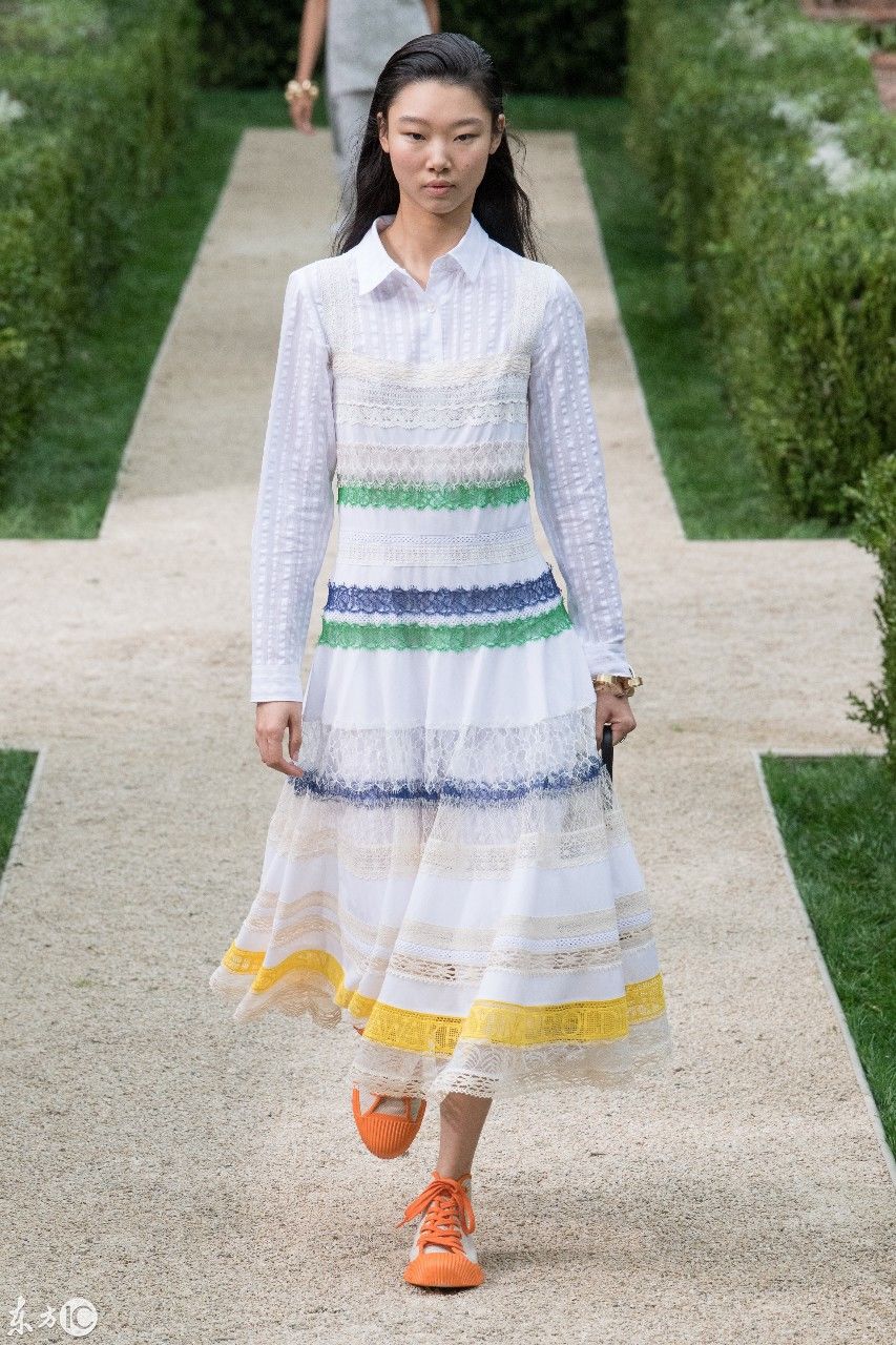 Tory burch2019春夏大秀度假风满满，看完想来次说走就走的旅行!