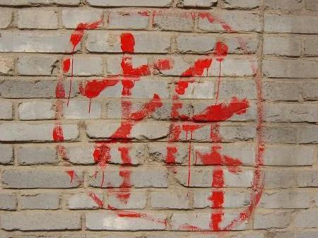 中国最厉害的钉子户，连水立方都为它挪100米，实在是不敢拆