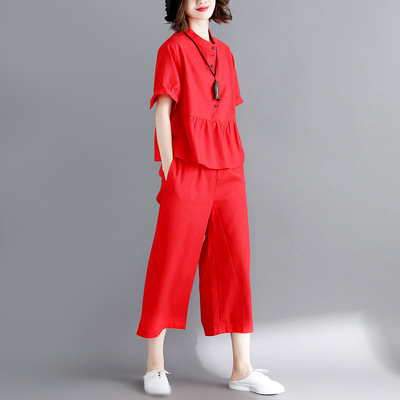 70后老婆眼光真毒,一眼相中这优雅套装!凸显迷人身材,超美嫩