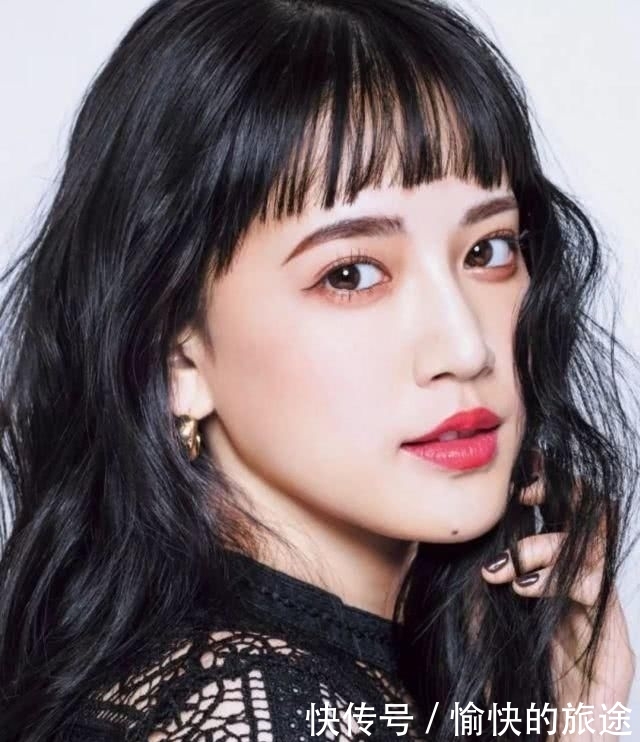  【轮廓】中国风妆容的这几个特点，注定只能站C位！