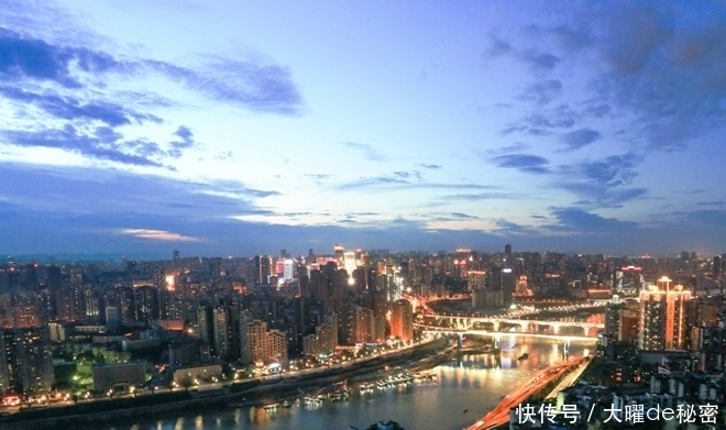  「城市」我国最像香港的城市，面积相当于2.3个海南和13个上海，不像城市而像省