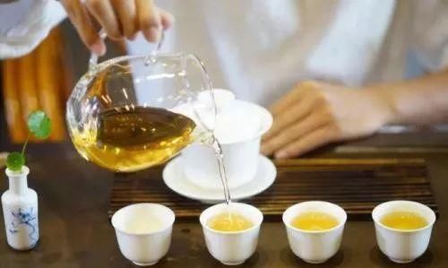  『茶文化』根据干毛茶产量统计，排名前十的产茶大省是哪些？