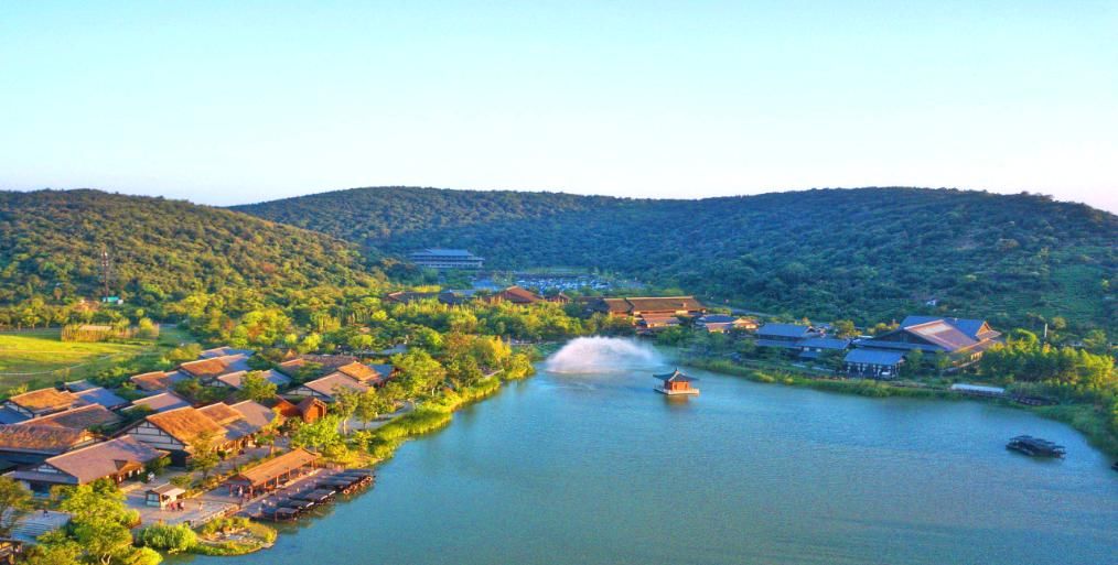  『江苏省』我国人均财富较高的省份，江苏和浙江，哪个省份更有发展潜力