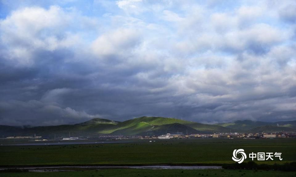 美丽的红原大草原