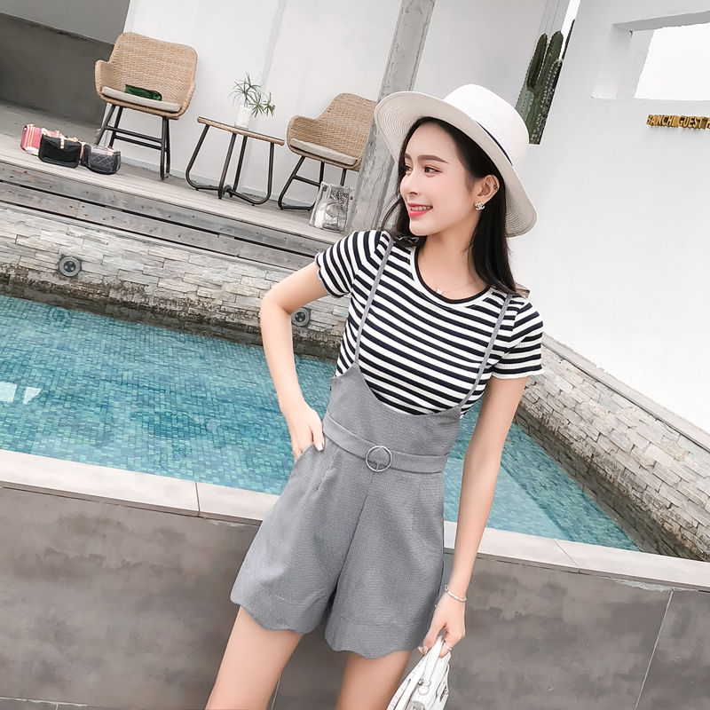 十分洋气的短裤套装，瞬间显瘦，让你一不小心惊艳路人