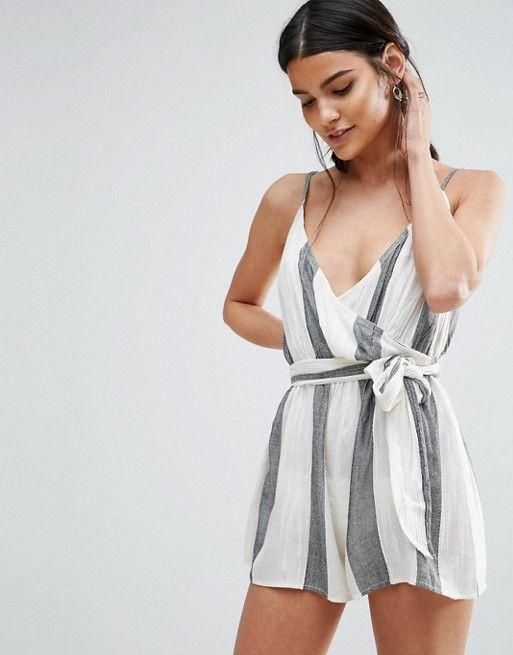 夏天最爱的连体短裤，秀腿还能一键拉长身高