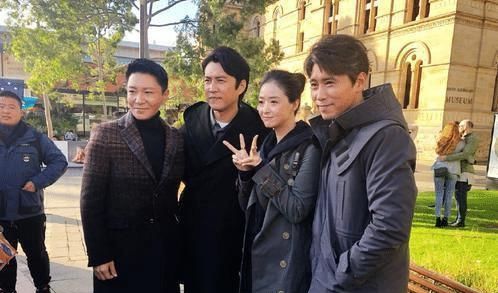「情感」画风突变,当靳东不谈业务谈情感,原谅我一集也看不下去