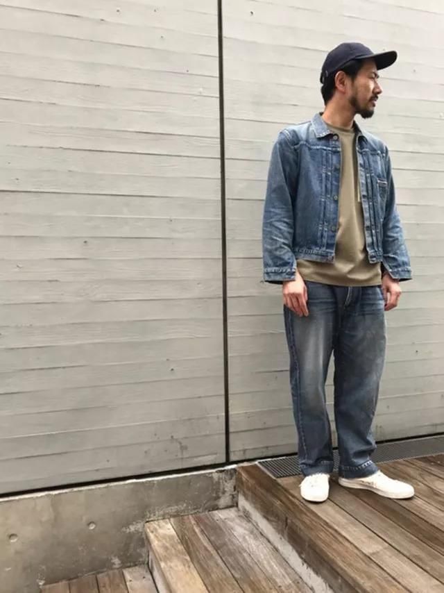 进入微凉的气氛，秋天之际男还必备三款外套以后就免烦恼