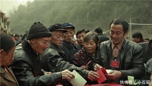  【明年】国家不再“手软”, 明年起4类村干部列入清退名单, 农民
