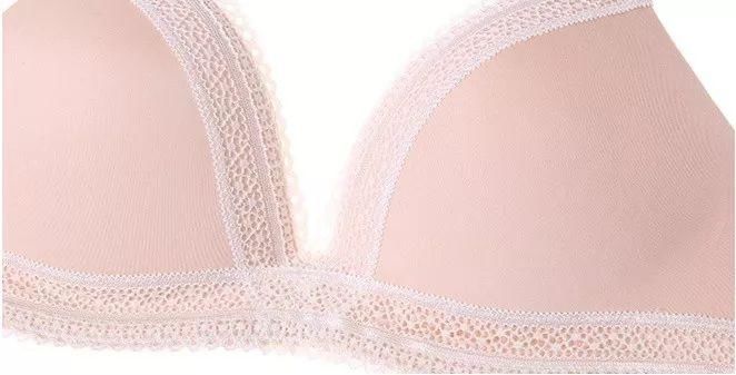 蔡依林又调皮了!穿紧身衣现身机场，转身才发现原来大有乾坤