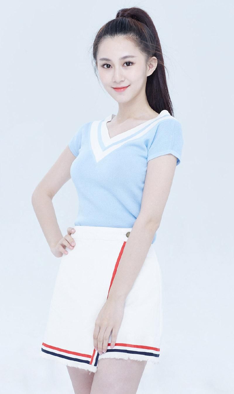 刘颖伦清新甜美时尚写真图片