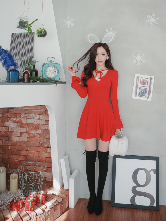 女神孙允珠，圣诞白兔精灵治愈甜美小洋装